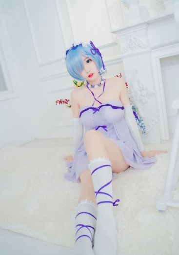 蜜桃来偷欢
